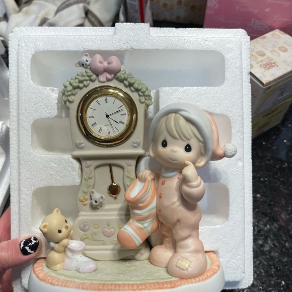 Precious moments - Picture 4 of 6